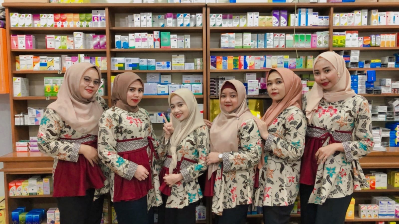 Tim Apotek Medistra Farma